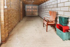 SAMSONS ROAD- click for photo gallery